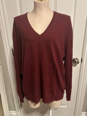 Polo by Ralph Lauren V-Neck Sweater in Deep Wine - Cashmere